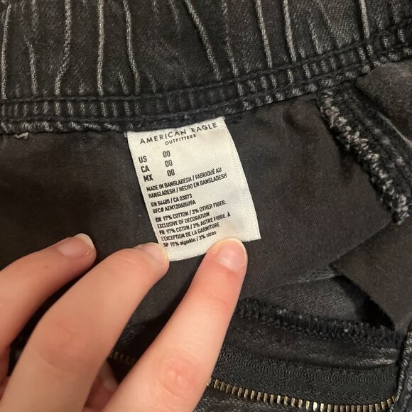 American Eagle High Waisted Mom Jean‎ Shorts Black Size 00 - Picture 4 of 6